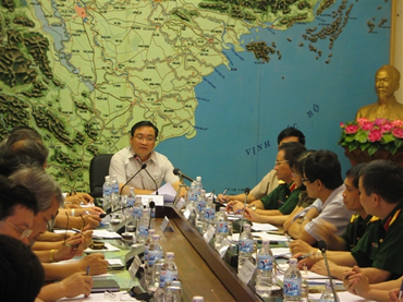 Phó Thủ tướng Hoàng Trung Hải chỉ đạo cuộc họp khẩn cấp sáng 16-7 
